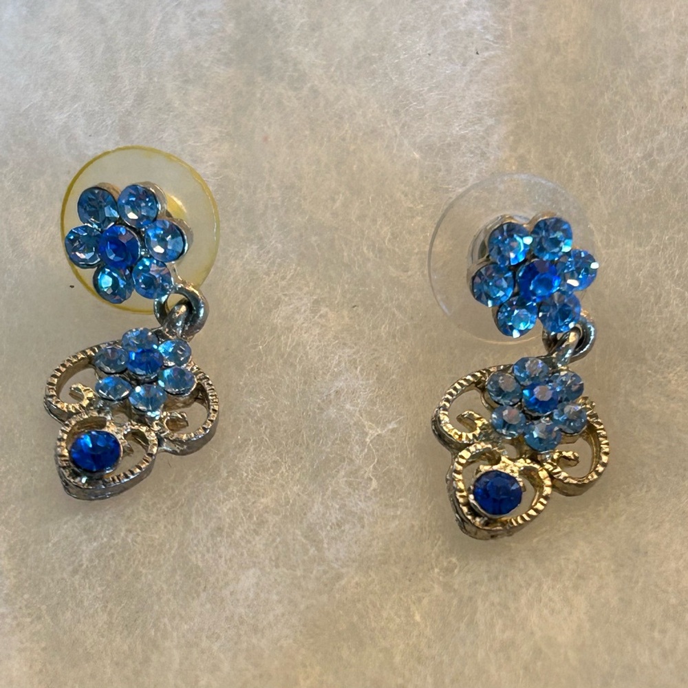 Pierced Earrings Blue Rhinestone